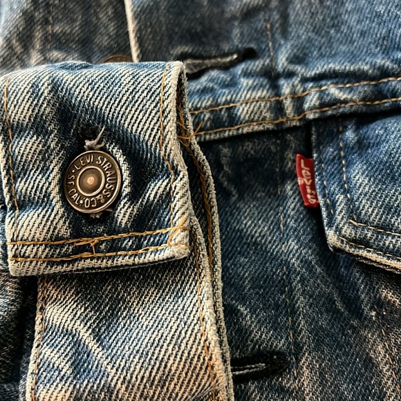 Authentic Levi Strauss Jean Jacket | Unisex | Small/Medium - Picture 3 of 6